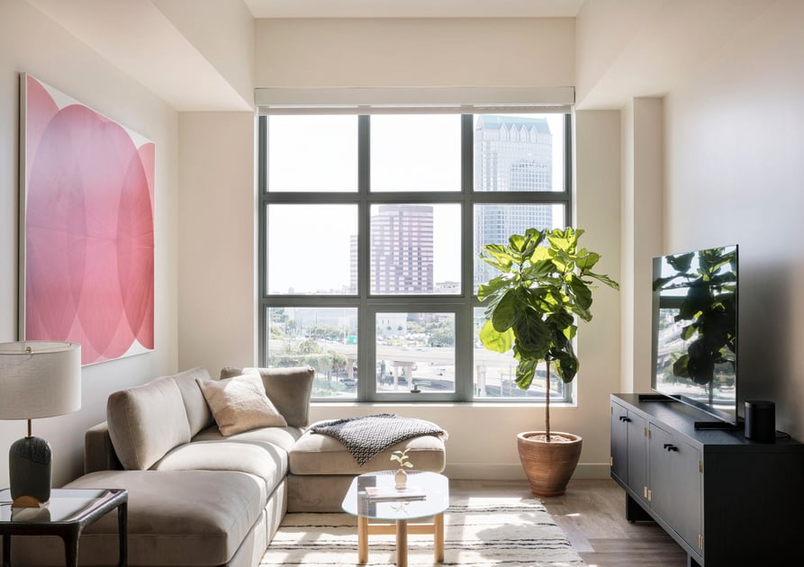 Roost Tampa One Bedroom